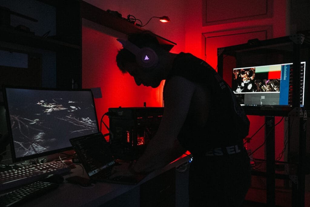 interactive art technology, Steve zafeiriou in Lab developing an installation