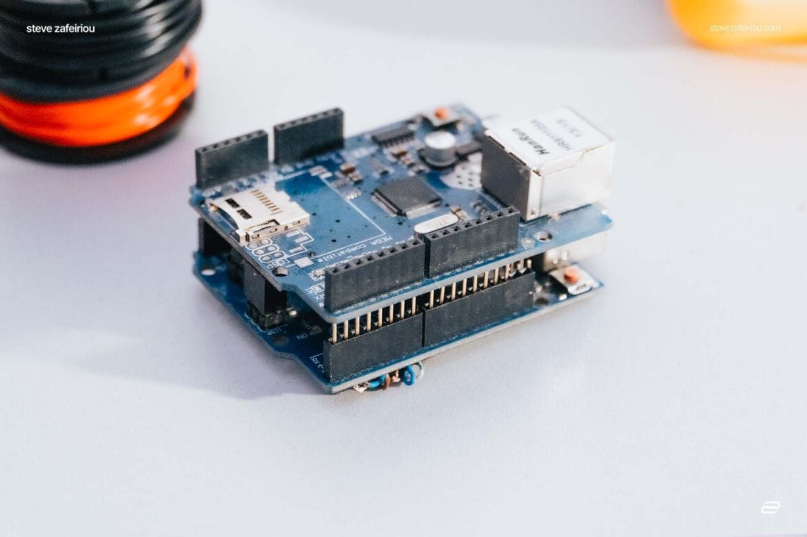 Arduino Interactive Design Arduino to TouchDesigner: Sensor Data & Visuals